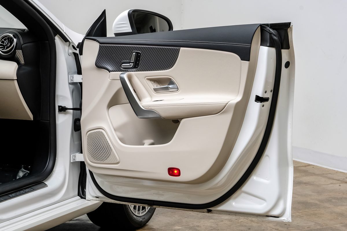 2025 Mercedes Benz CLA 250 4MATIC photo 36