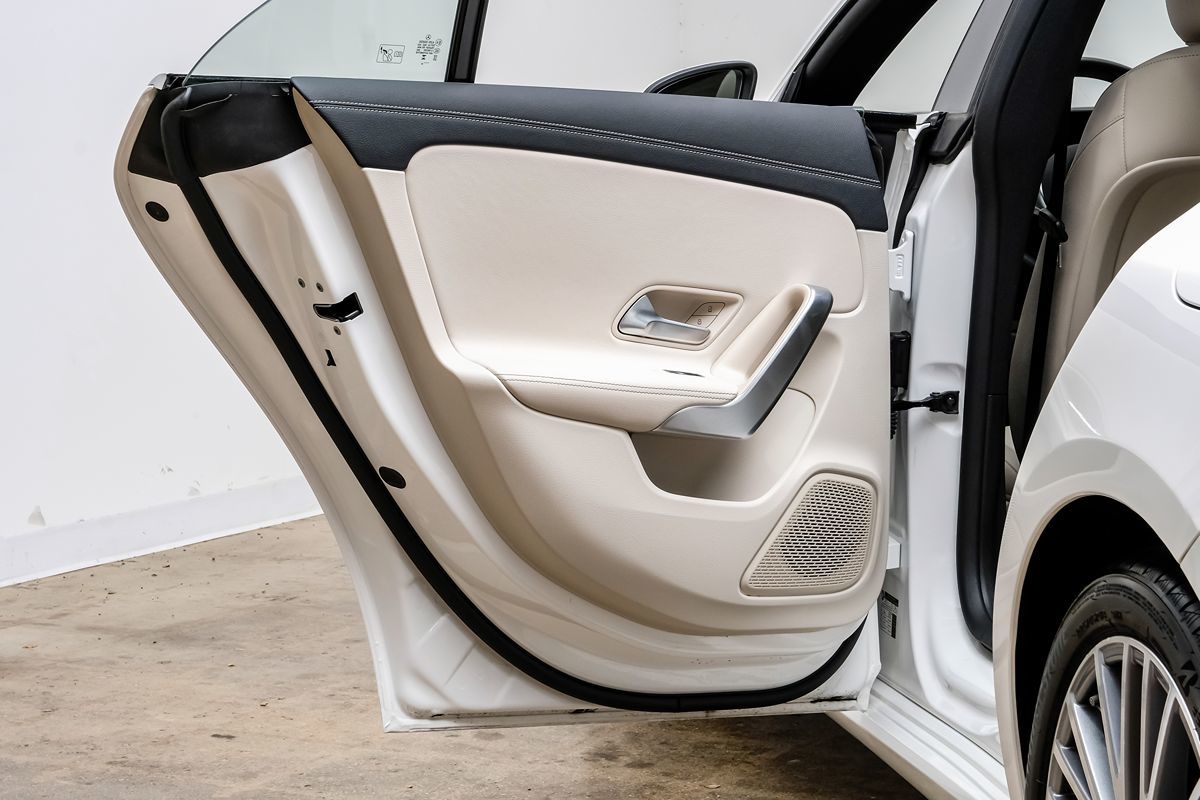 2025 Mercedes Benz CLA 250 4MATIC photo 37