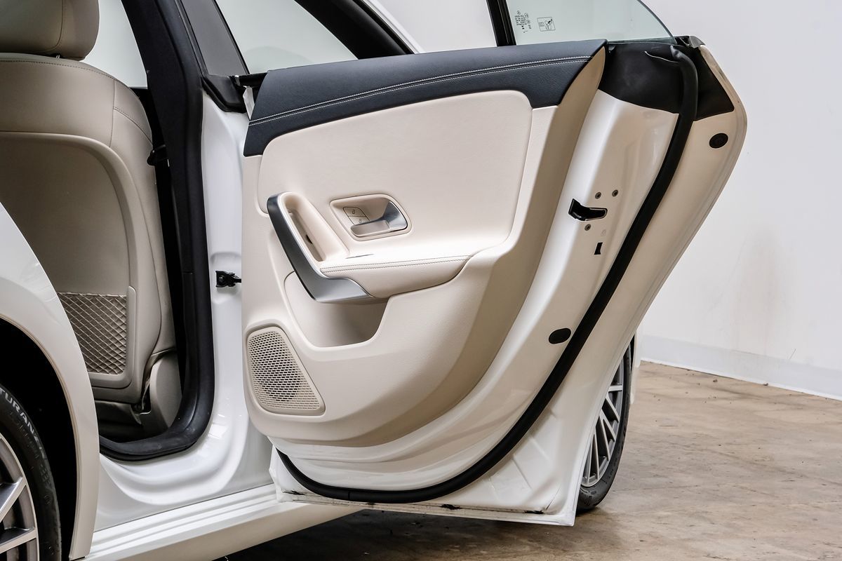 2025 Mercedes Benz CLA 250 4MATIC photo 38