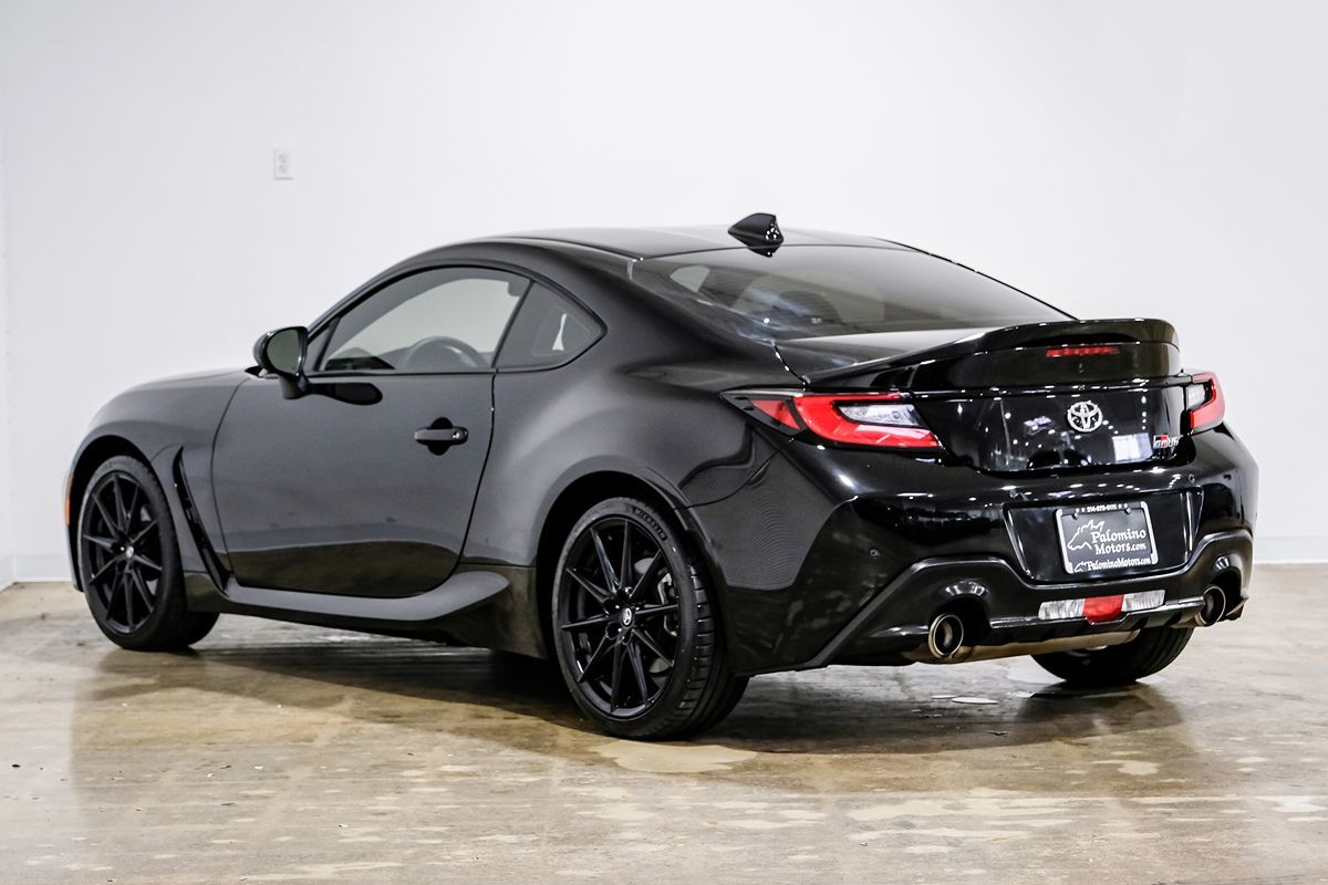 2024 Toyota GR86 Premium photo 8