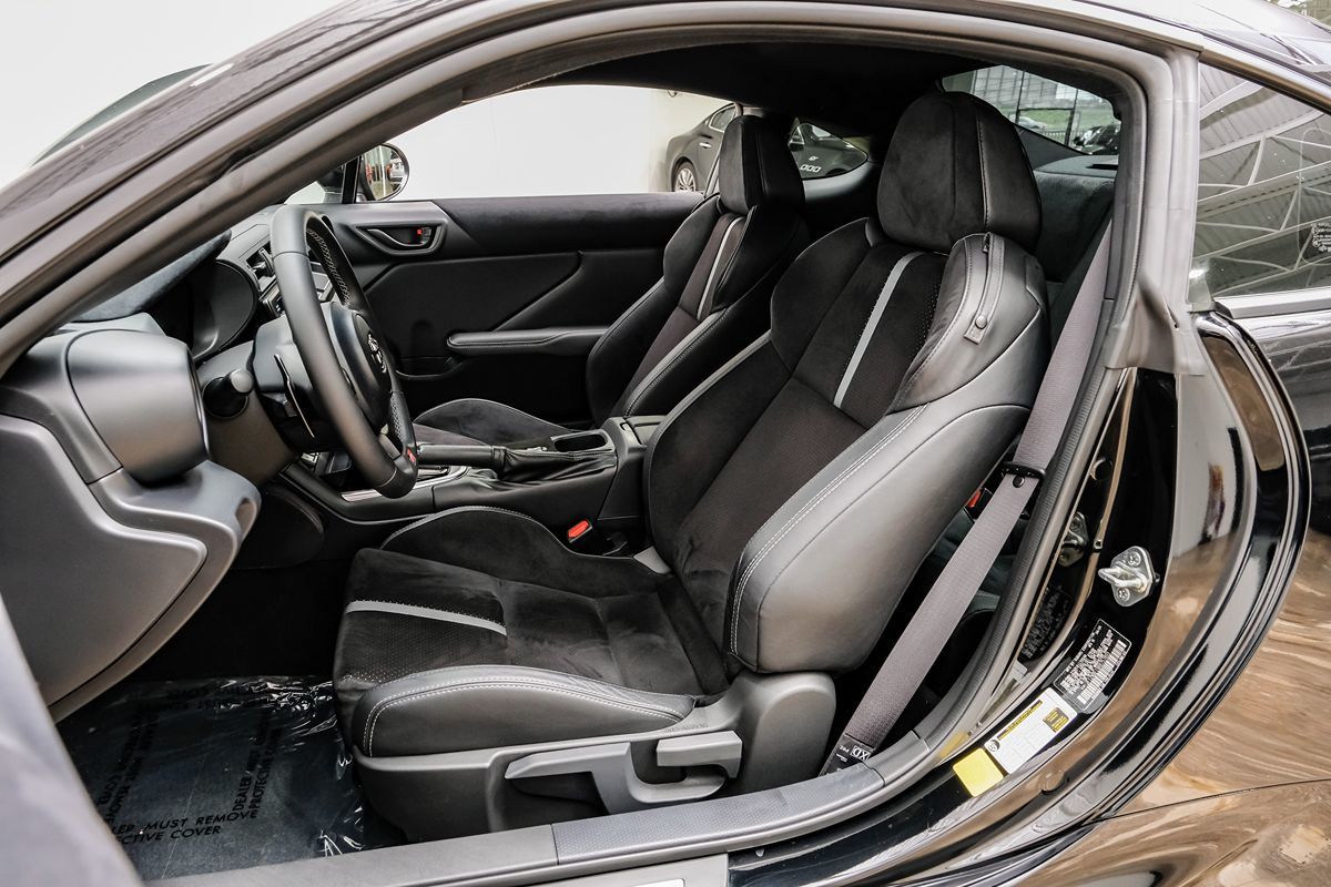 2024 Toyota GR86 Premium photo 20