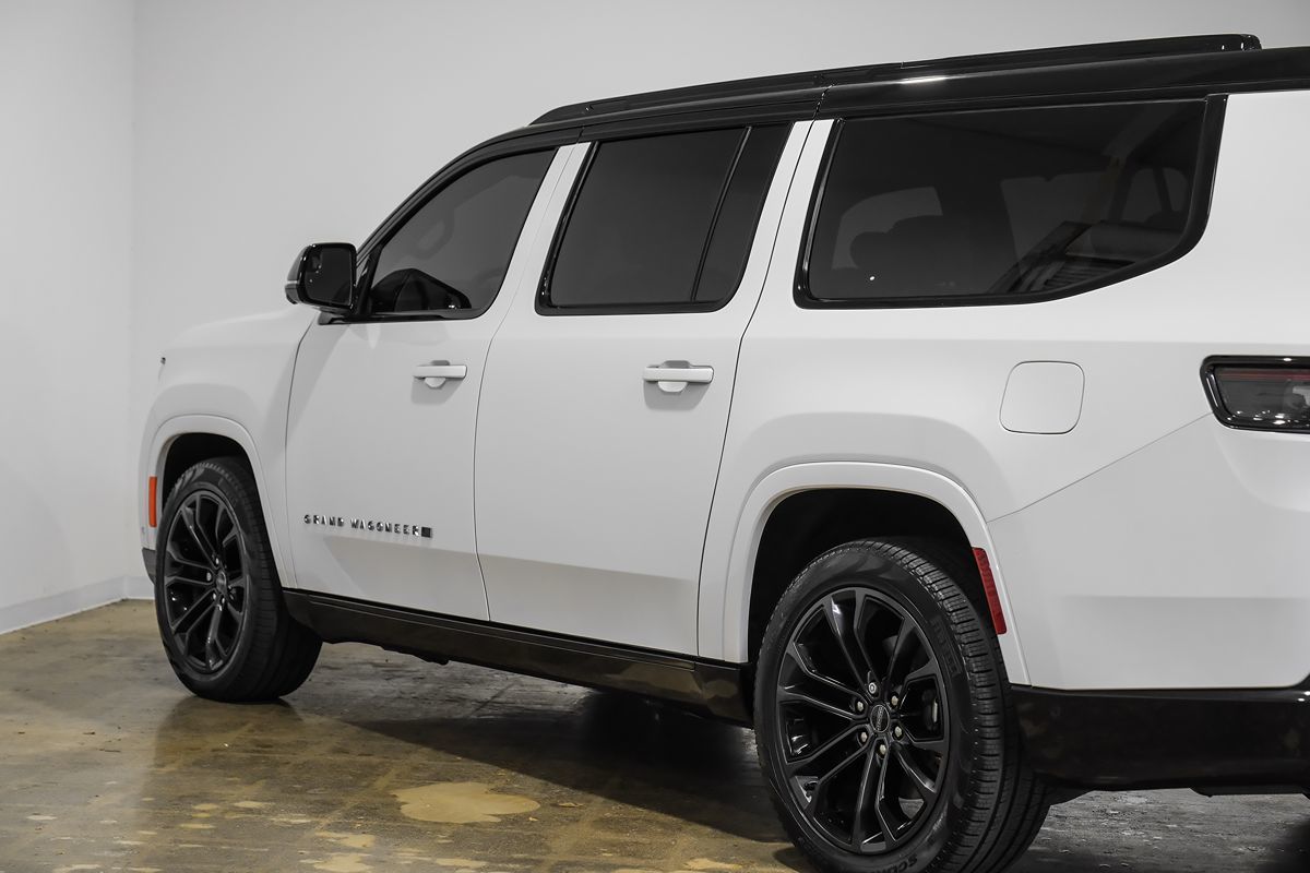 2024 Jeep Grand Wagoneer L III Obsidian photo 11