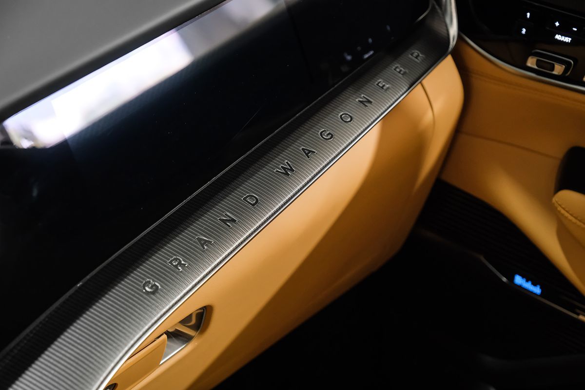 2024 Jeep Grand Wagoneer L III Obsidian photo 34