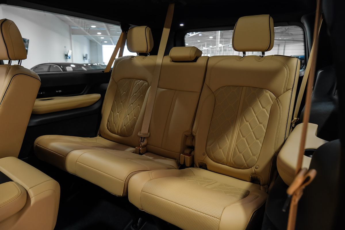 2024 Jeep Grand Wagoneer L III Obsidian photo 45