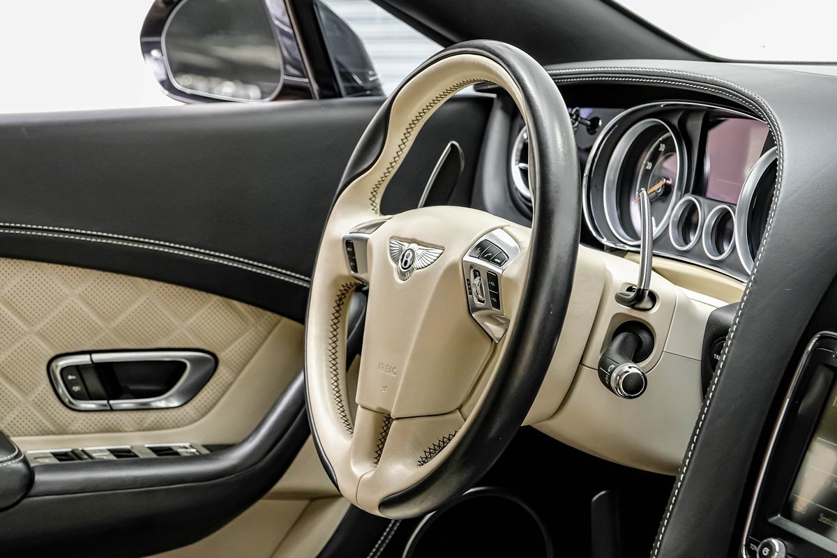 2016 Bentley Continental GT V8 S photo 16