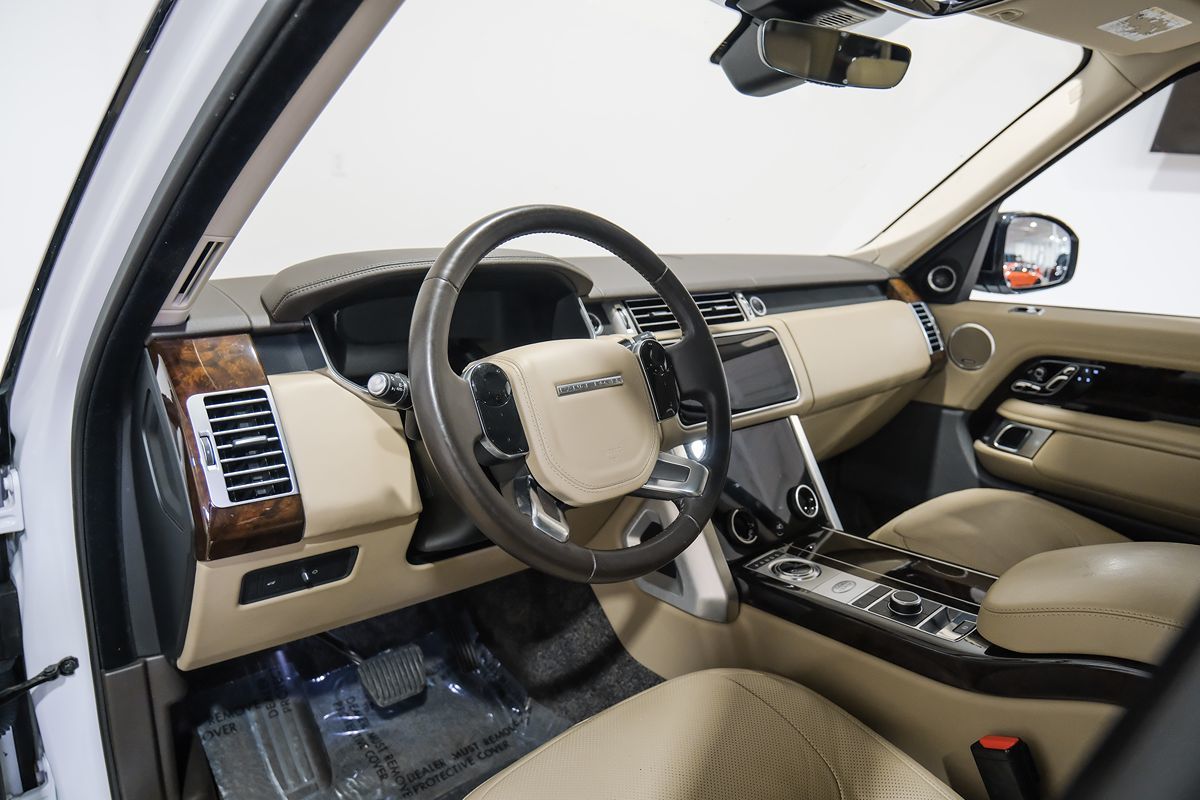 2020 Land Rover Range Rover P525 HSE photo 2