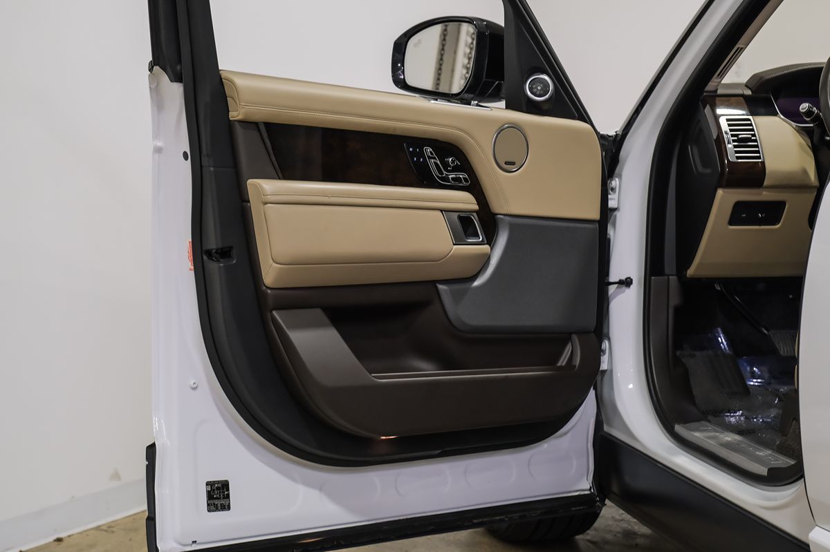 2020 Land Rover Range Rover P525 HSE photo 36