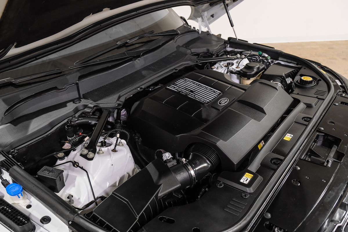2020 Land Rover Range Rover P525 HSE photo 46