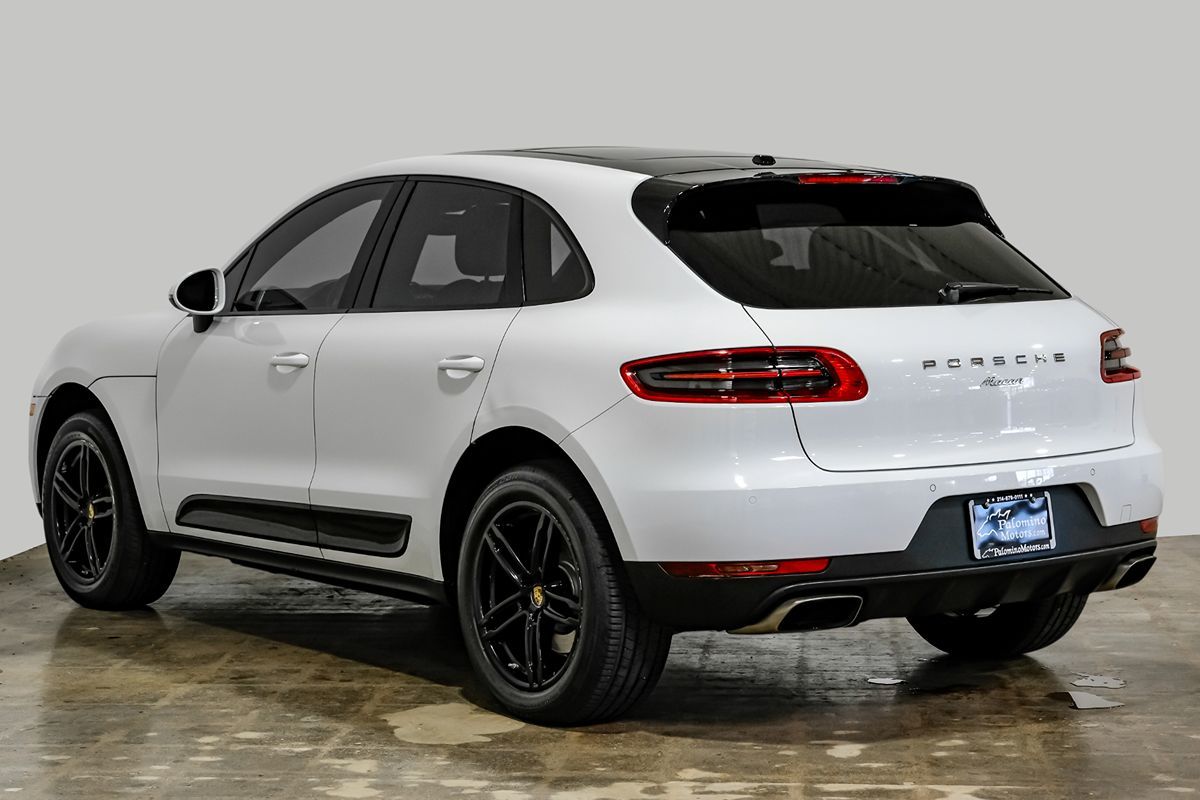 2017 Porsche Macan photo 9