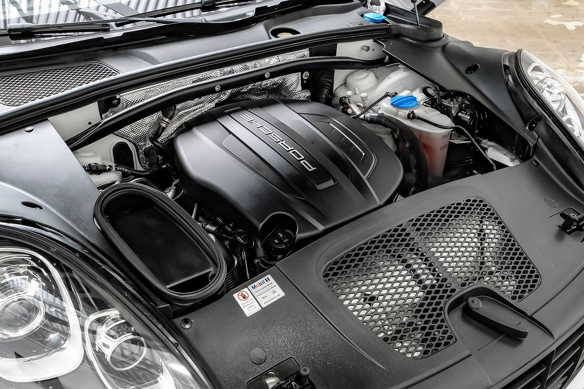2017 Porsche Macan photo 42