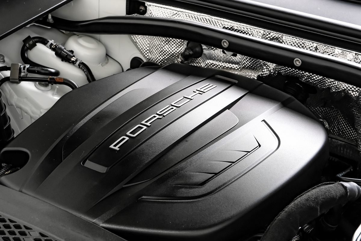 2017 Porsche Macan photo 43