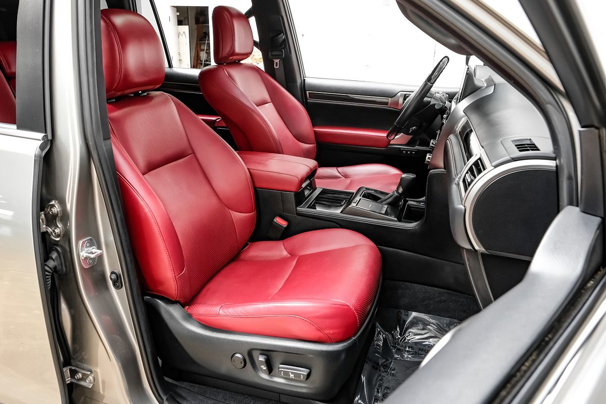2023 Lexus GX 460 Luxury photo 30