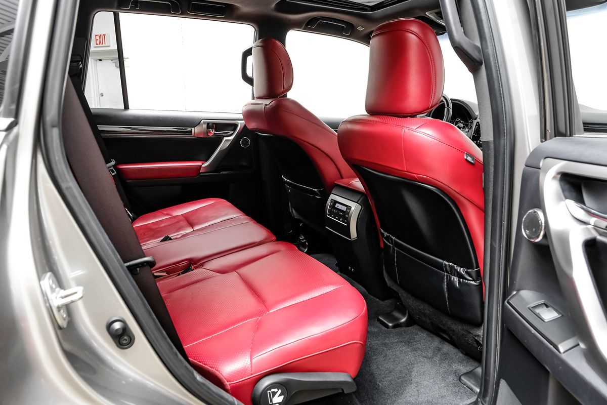 2023 Lexus GX 460 Luxury photo 32