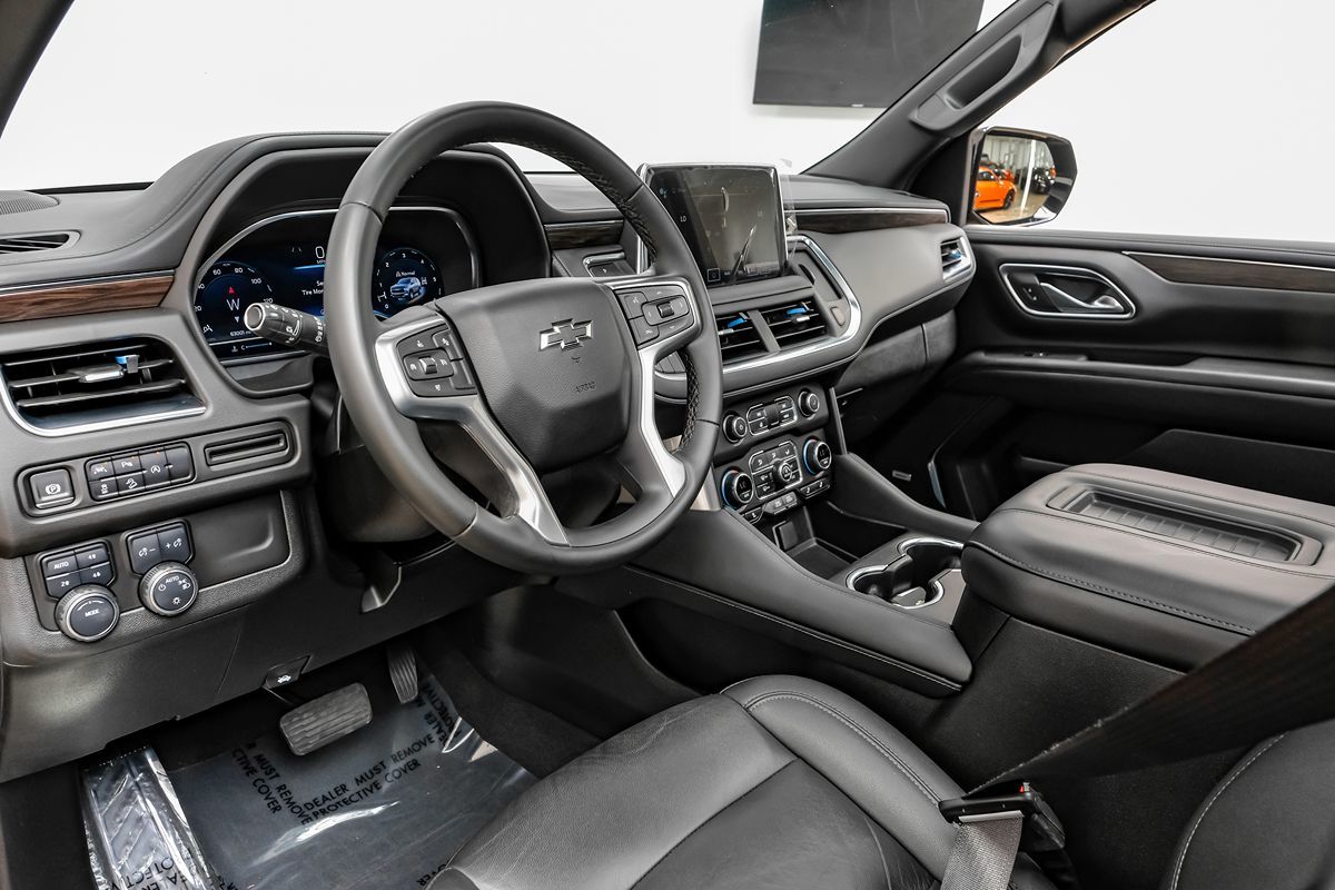 2024 Chevrolet Tahoe Z71 photo 2