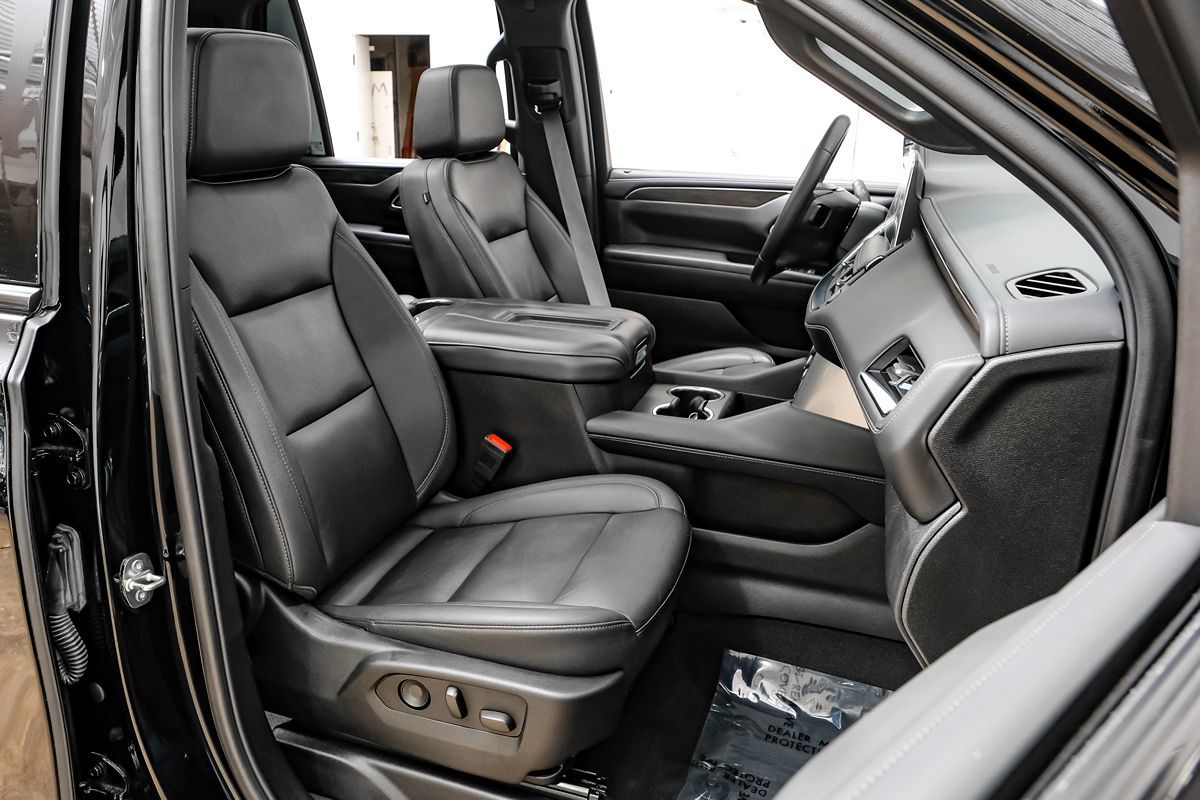 2024 Chevrolet Tahoe Z71 photo 29