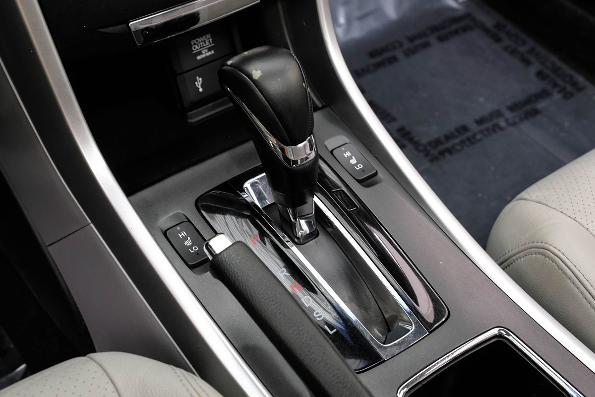 2013 Honda Accord EX-L photo 22