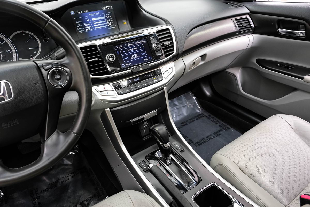 2013 Honda Accord EX-L photo 21