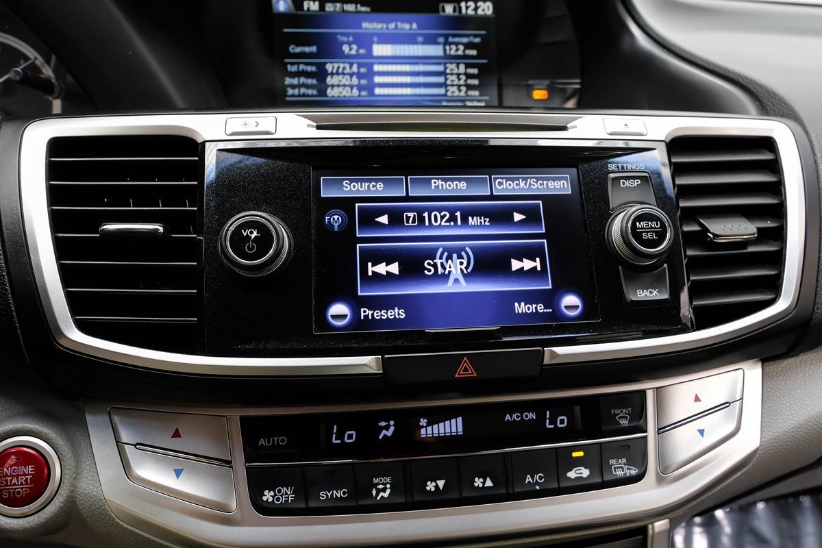 2013 Honda Accord EX-L photo 23