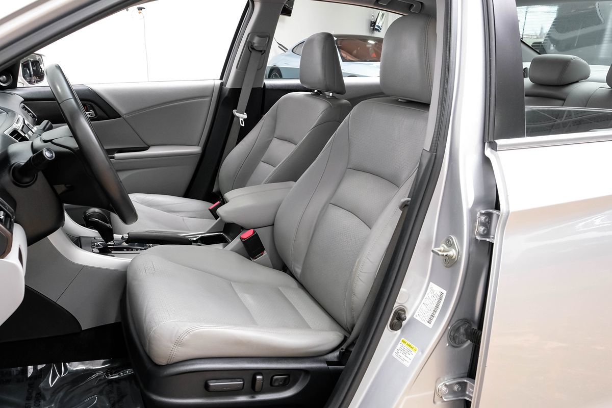 2013 Honda Accord EX-L photo 26
