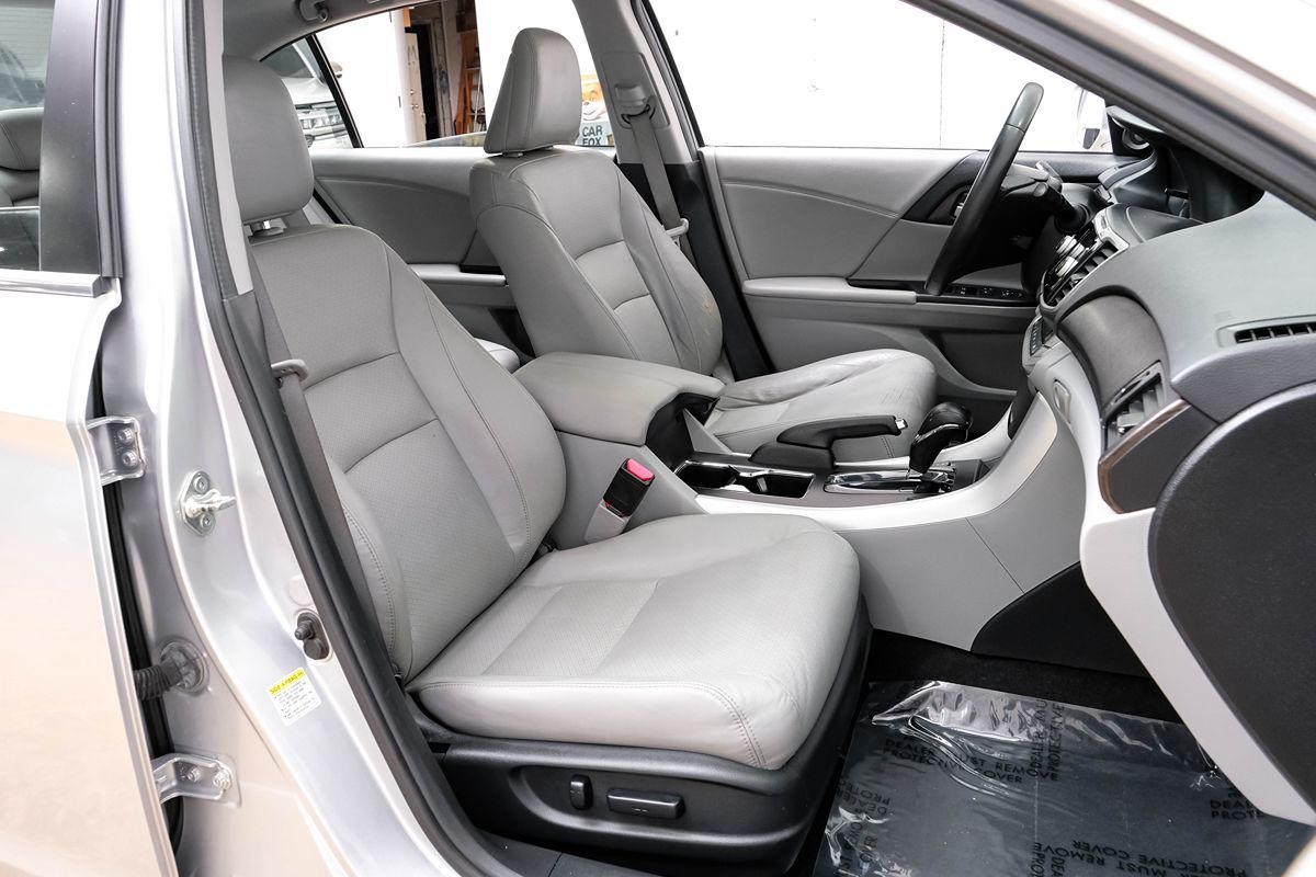 2013 Honda Accord EX-L photo 27