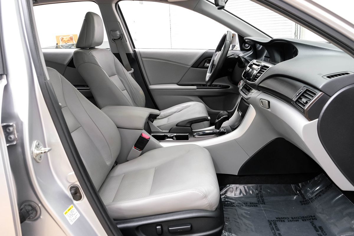 2013 Honda Accord EX-L photo 28
