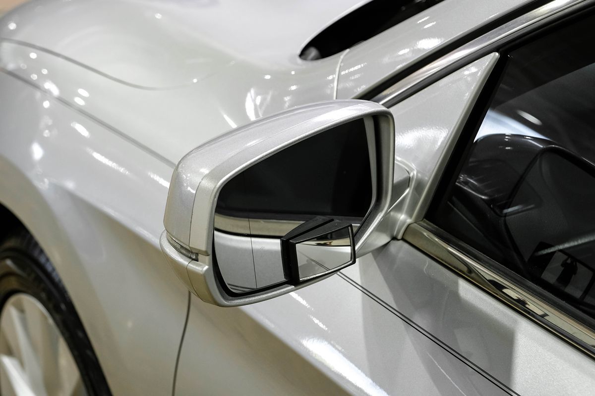 2013 Honda Accord EX-L photo 34