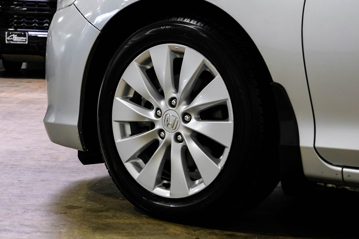 2013 Honda Accord EX-L photo 47
