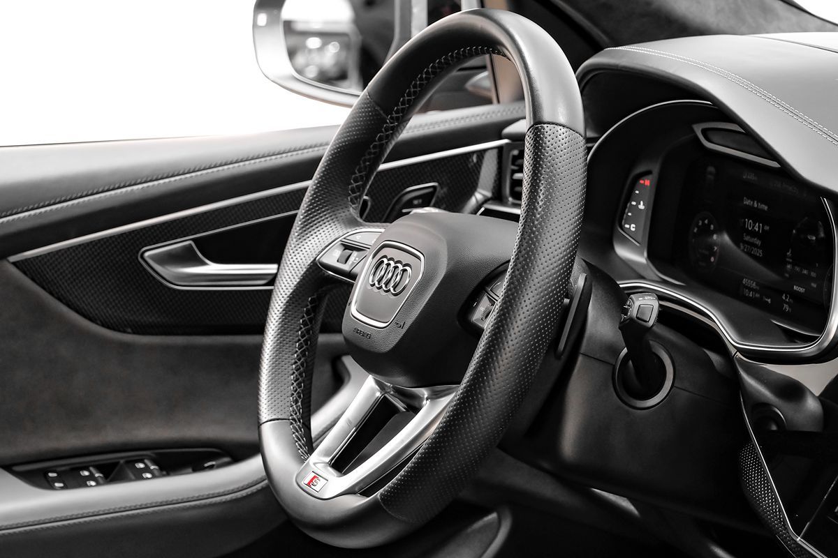 2021 Audi SQ8 Prestige photo 12