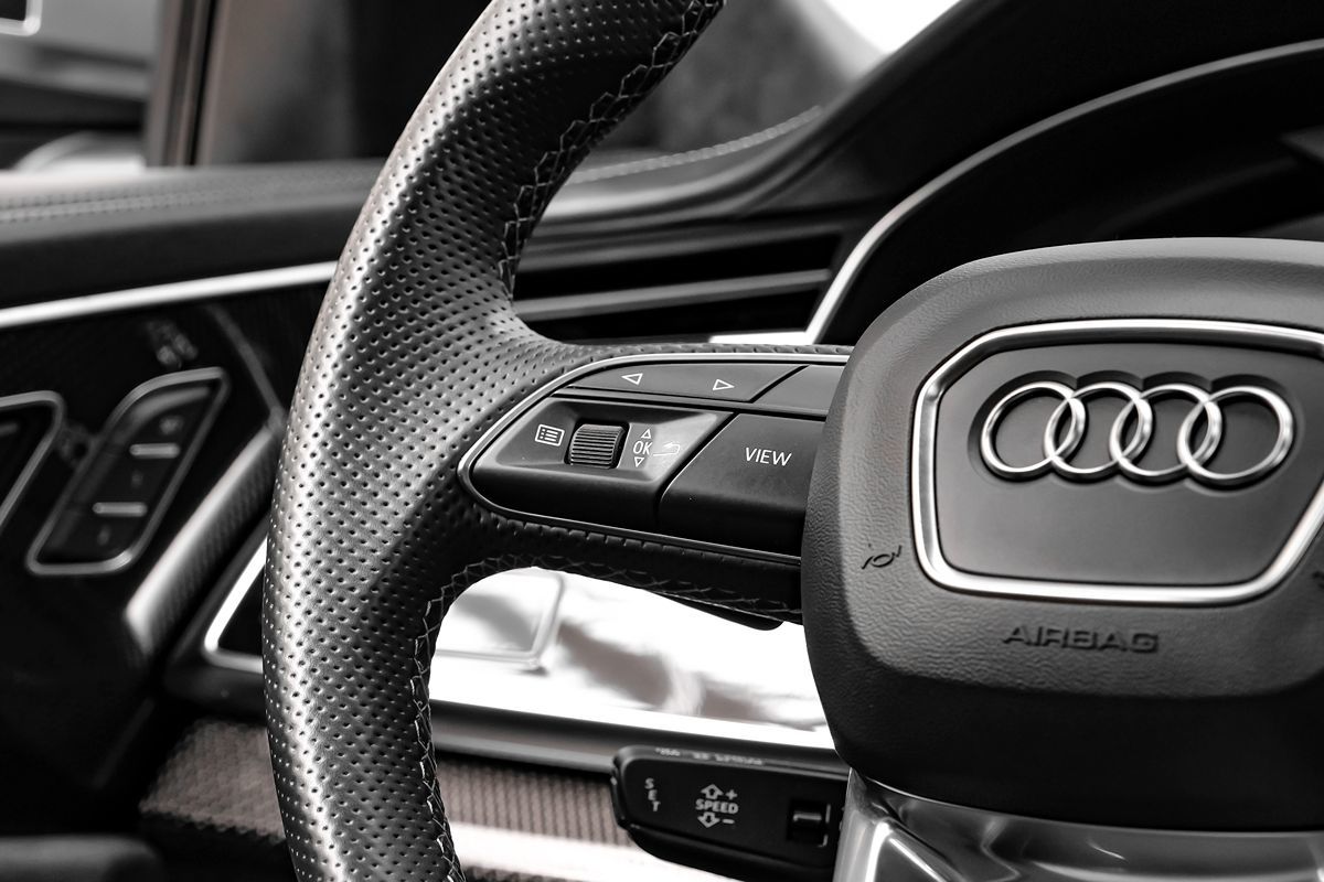 2021 Audi SQ8 Prestige photo 14
