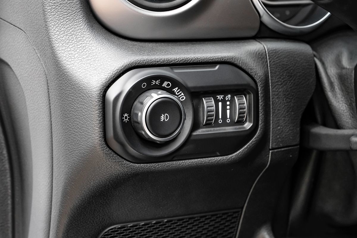 2021 Jeep Wrangler Anniversary Edition photo 20