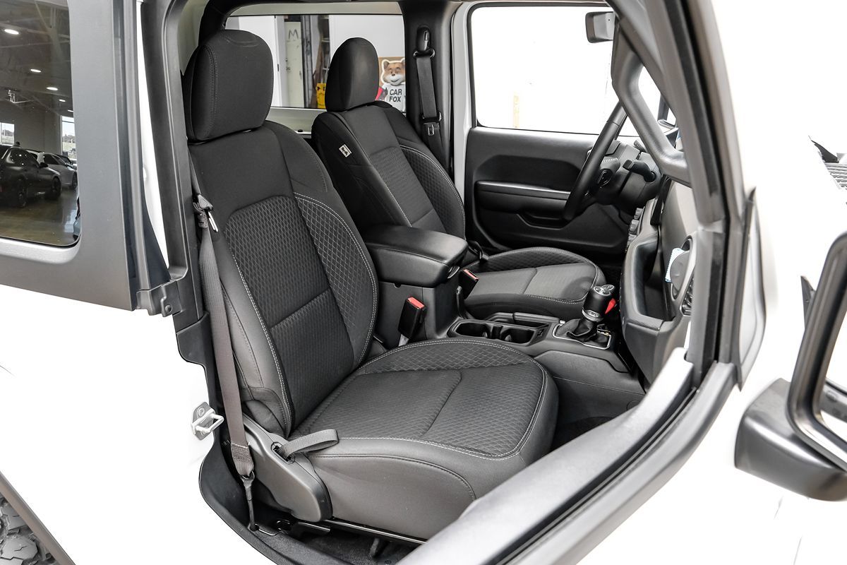 2021 Jeep Wrangler Anniversary Edition photo 27