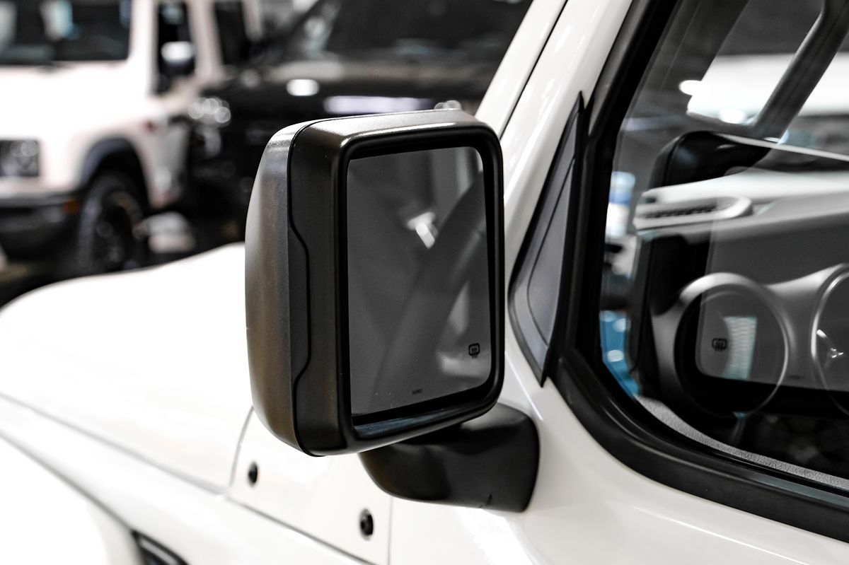2021 Jeep Wrangler Anniversary Edition photo 28