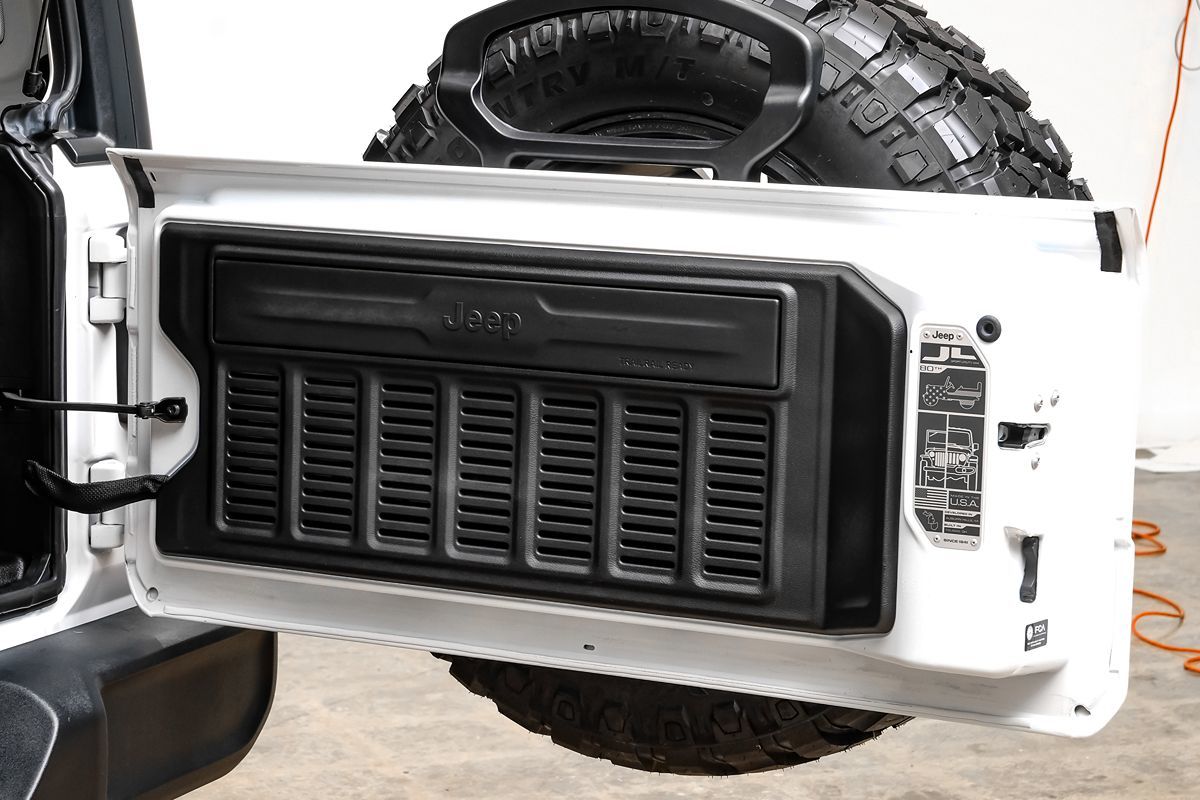 2021 Jeep Wrangler Anniversary Edition photo 38