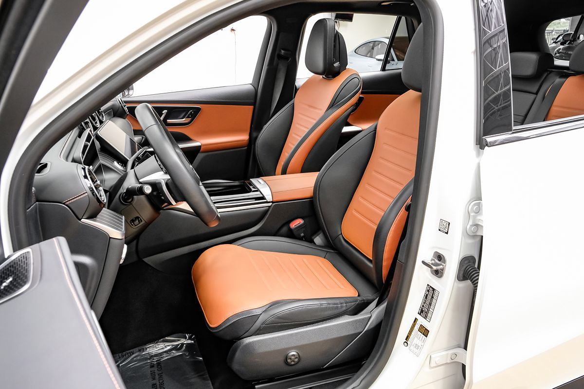2024 Mercedes Benz GLC 4MATIC 300 photo 21