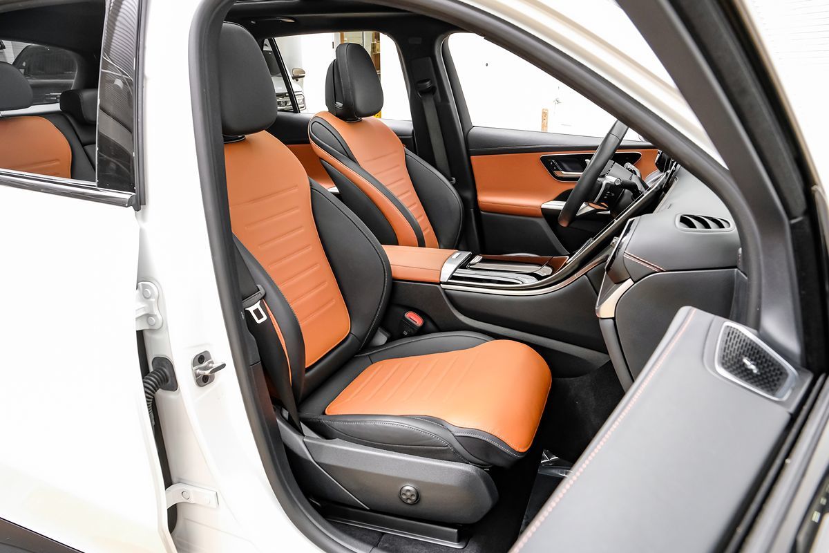 2024 Mercedes Benz GLC 4MATIC 300 photo 23
