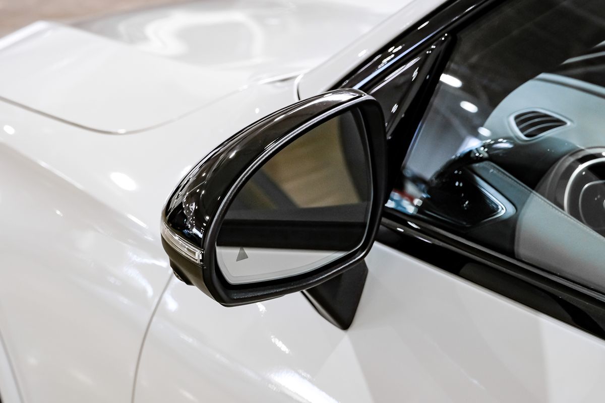 2024 Mercedes Benz GLC 4MATIC 300 photo 28