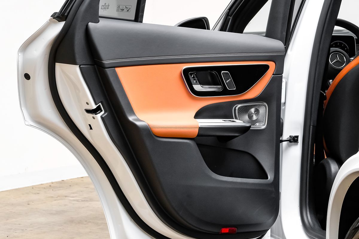 2024 Mercedes Benz GLC 4MATIC 300 photo 33