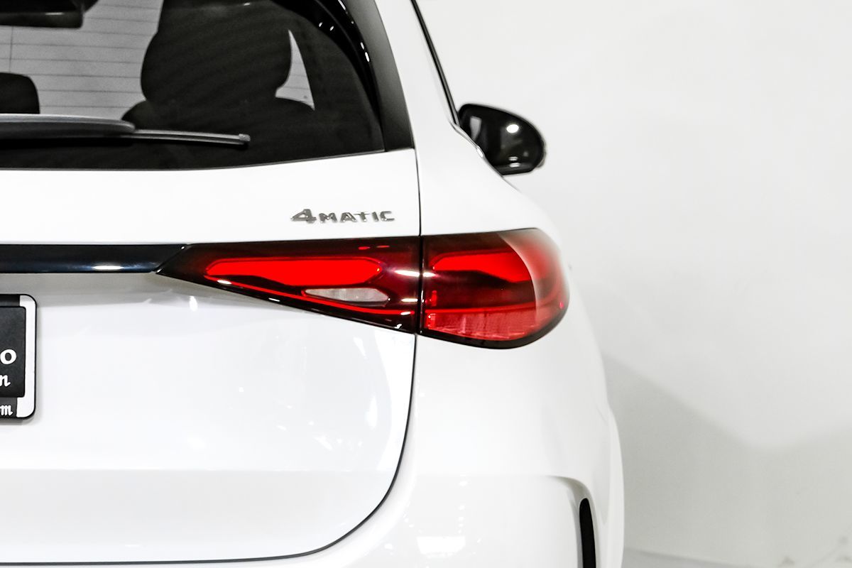 2024 Mercedes Benz GLC 4MATIC 300 photo 36