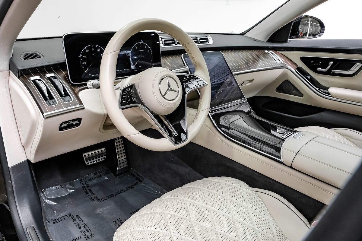 2022 Mercedes Benz S 580 4MATIC photo 2