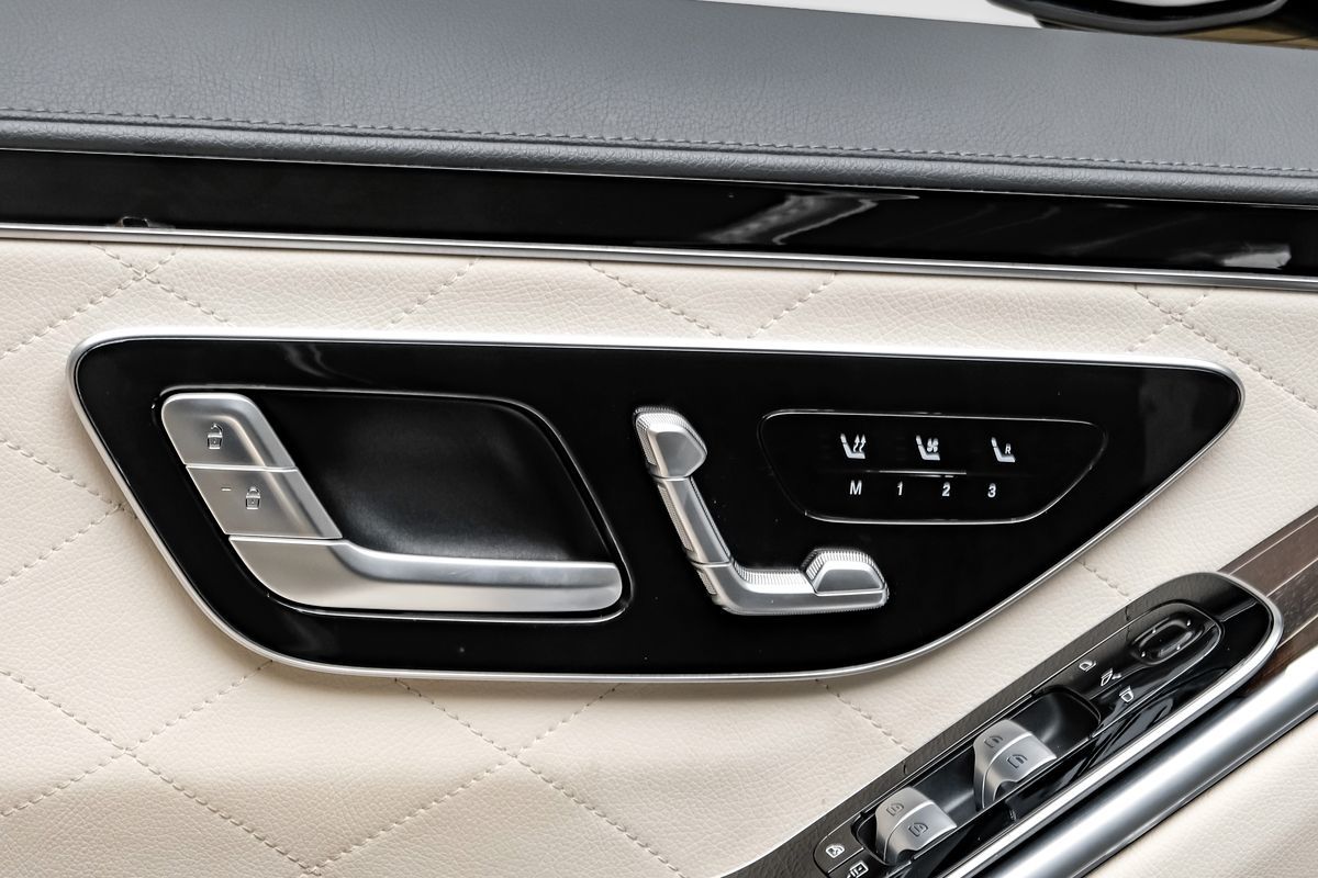2022 Mercedes Benz S 580 4MATIC photo 34