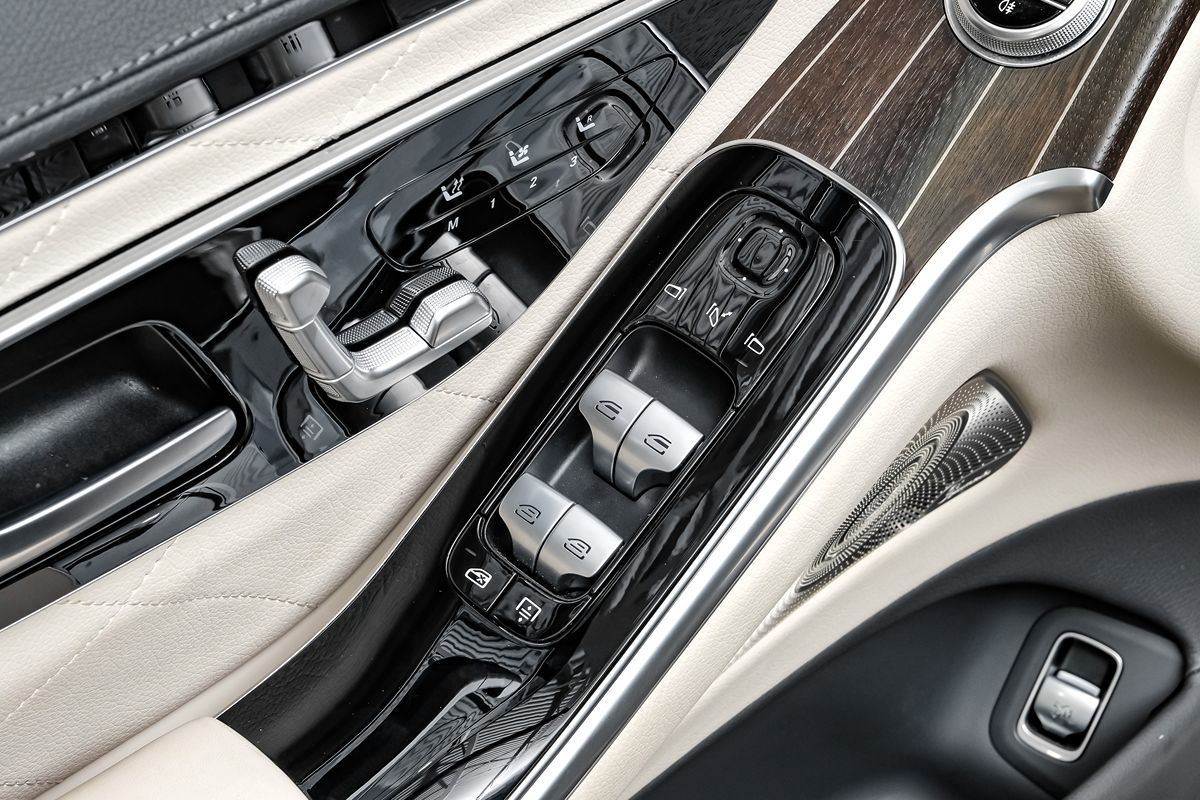2022 Mercedes Benz S 580 4MATIC photo 35