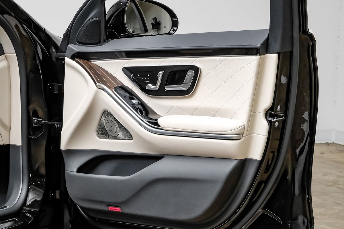 2022 Mercedes Benz S 580 4MATIC photo 36