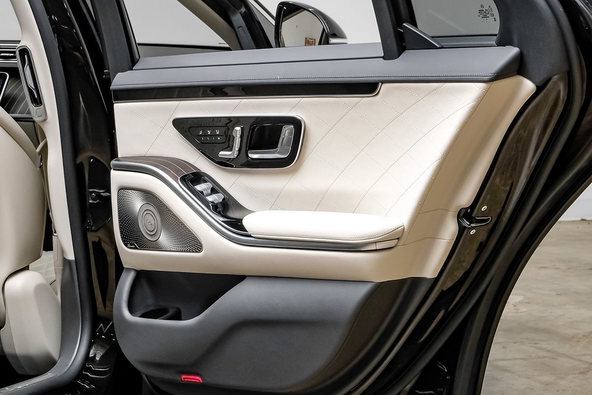2022 Mercedes Benz S 580 4MATIC photo 38