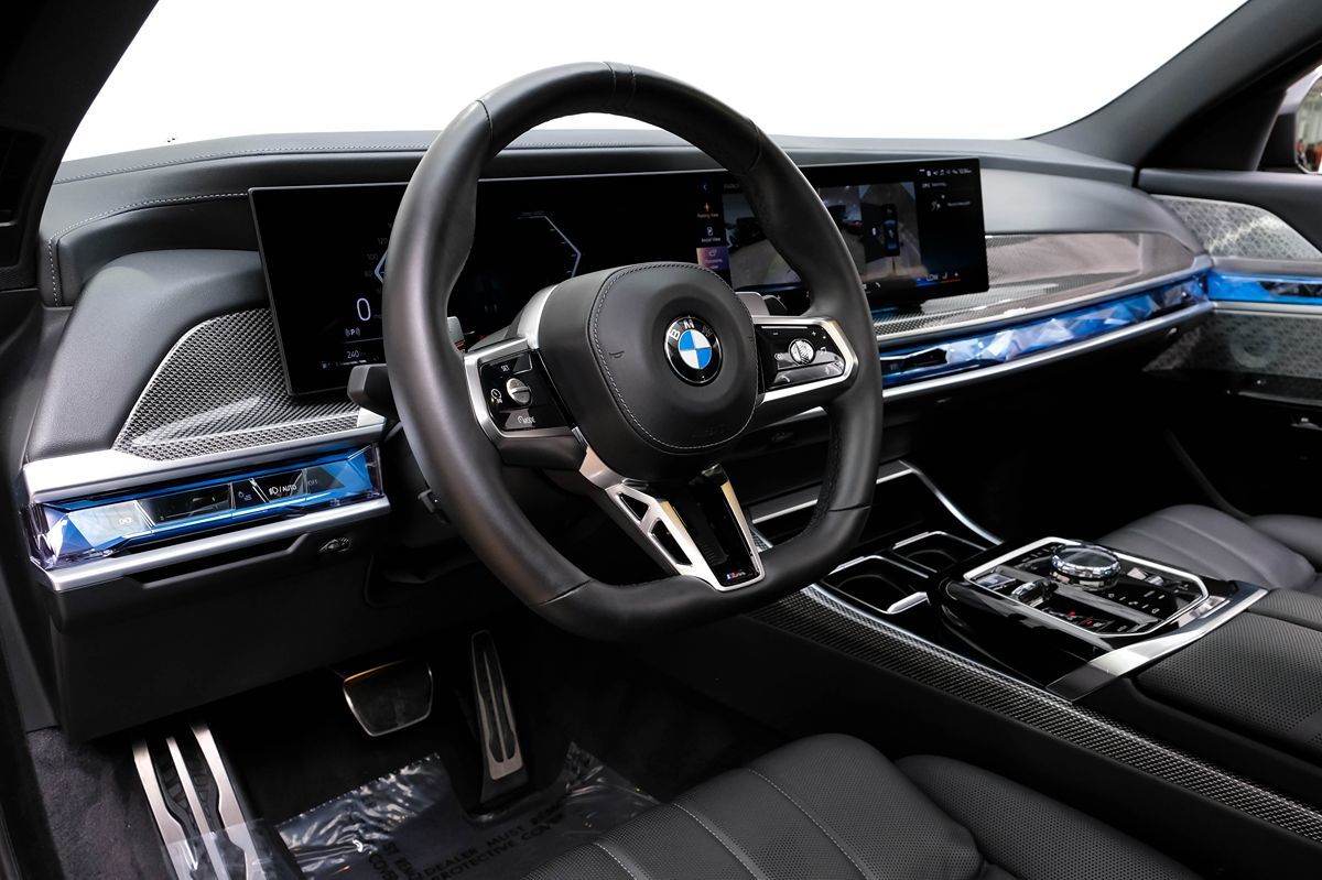 2024 Bmw 760i xDrive photo 2