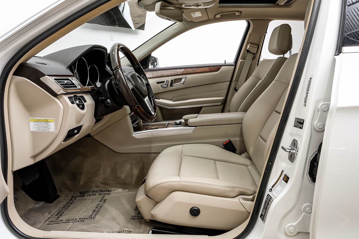 2014 Mercedes Benz E 350 Sedan photo 3