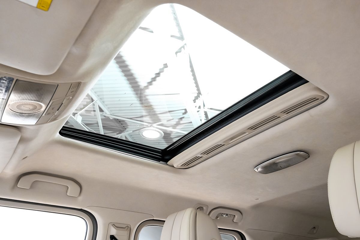 2025 Mercedes Benz G AMG 63 photo 3