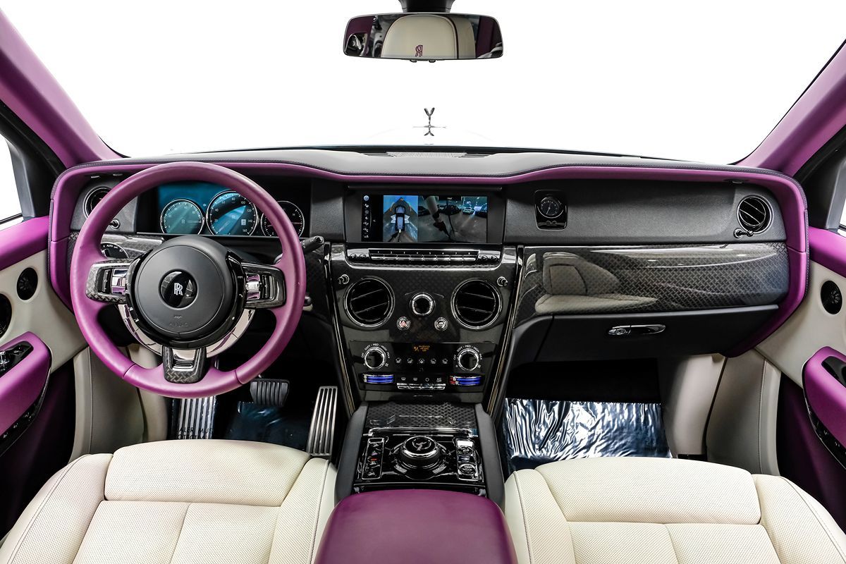 2023 Rolls-Royce Cullinan Black Badge - Photo 11