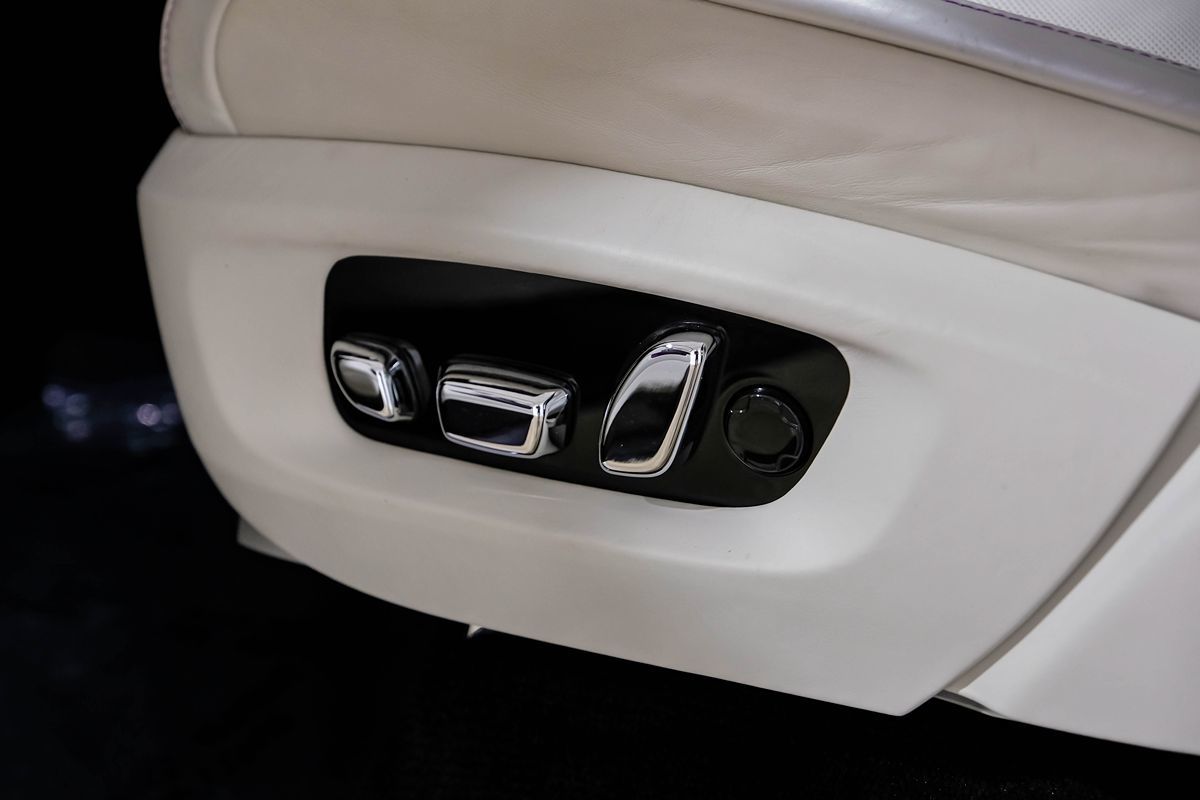 2023 Rolls-Royce Cullinan Black Badge - Photo 27
