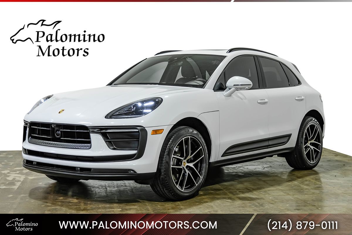 2024 Porsche Macan's photo