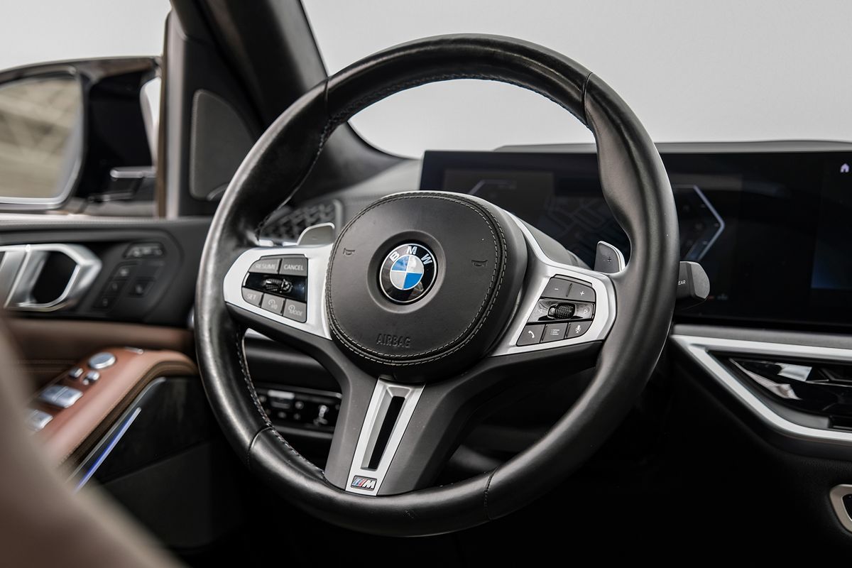2023 BMW X7 M60i - Photo 15